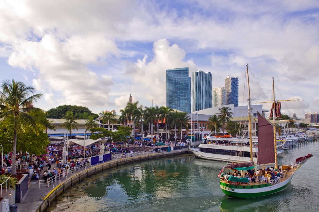 Shopping in Downtown Miami