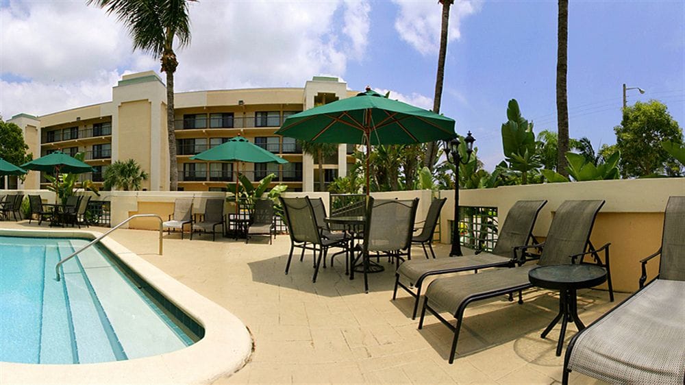 Boca Raton Plaza & Suites