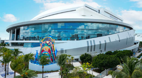 Miami Marlins and internet company to host annual Holiday Wishes Party for  students at loanDepot Park