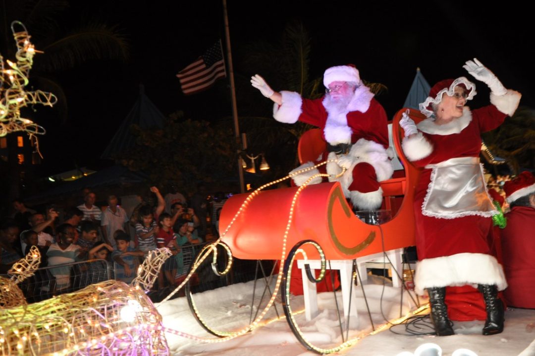 Hollywood Candy Cane Parade is free oceanside holiday event South