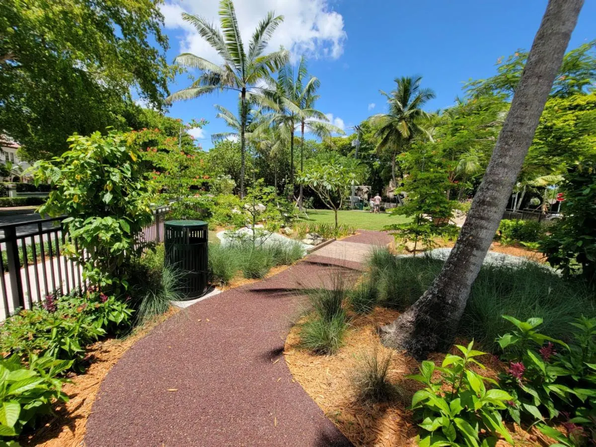Stroll this free floral park in Coral Gables