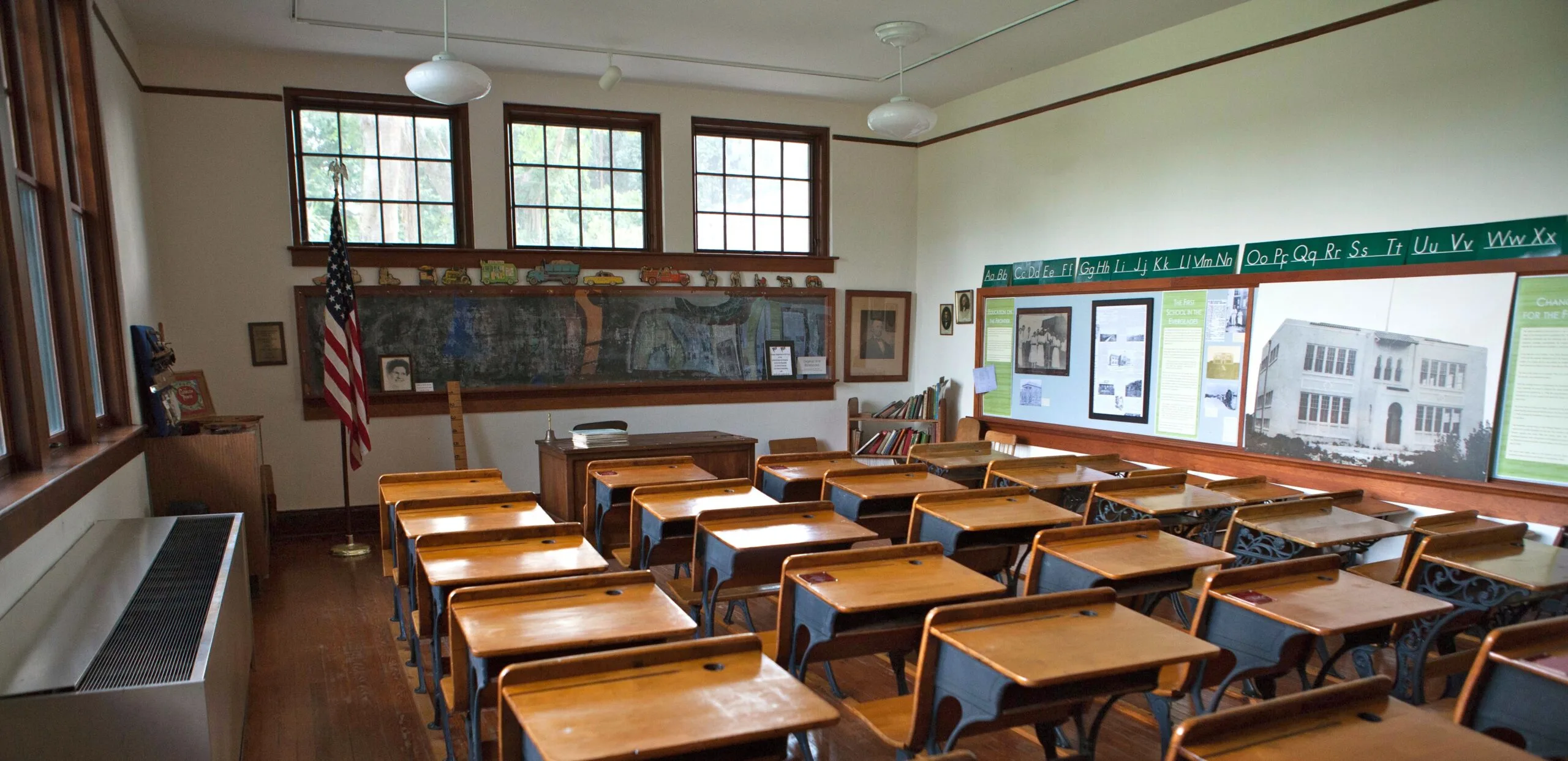 Old Davie School offers vintage displays and events