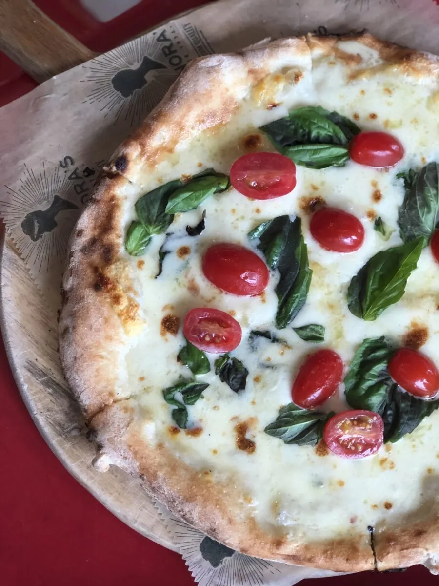 Pizza at Lynora's