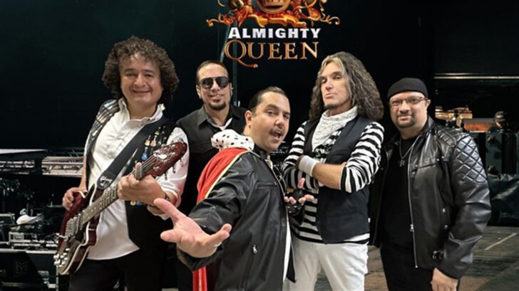 Almighty Queen, Sunday on the Waterfront