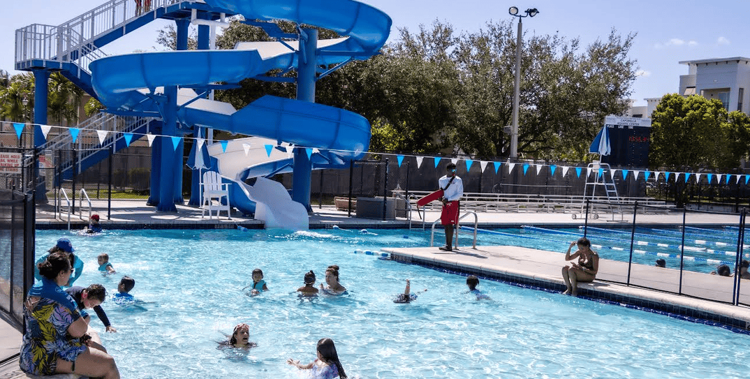 Free entry for Splash event at pool in Tamarac, register online for tickets